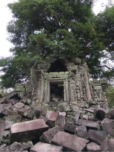 カンボジア　 ベン・メリア遺跡♬ FEB.2018